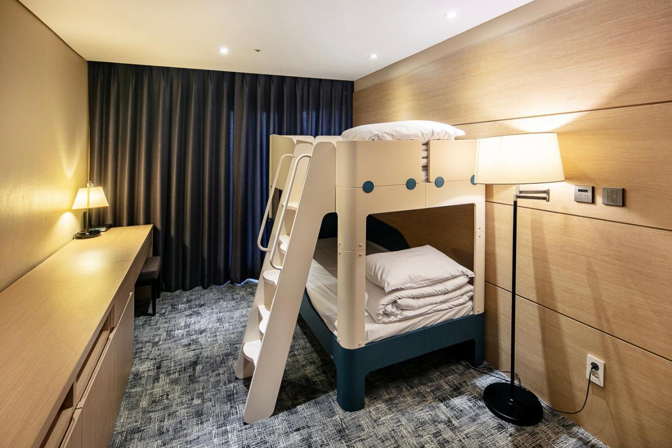 From H The Best Hotel Jeju Seongsan Seogwipo Extérieur photo